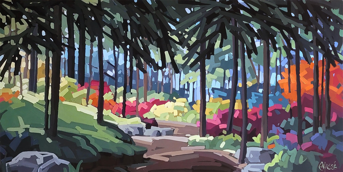 Peinture acrylique de l'artiste peintre québécoise Martine Chassé. Oeuvre représentant un sentier en forêt . Effet d'ombres et de lumières dans le petit matin. Oeuvre colorée réalisée dans un style distinctif et contemporain.