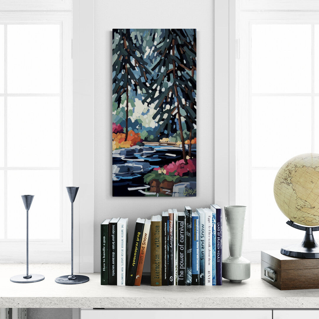 Peinture acrylique de Martine Chassé mise en situation dans un décor avec fenêtres , livres et biblots