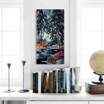 Peinture acrylique de Martine Chassé mise en situation dans un décor avec fenêtres , livres et biblots