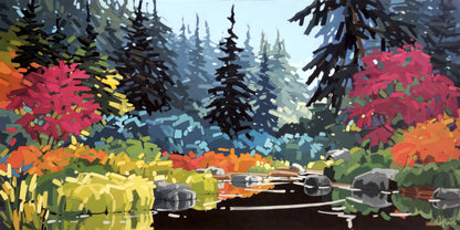 Peinture impressionniste contemporaine représentant la source d'un lac en forêt boréale. Un étroit cours d'eau serpente entre des rochers et une végétation flamboyante aux teintes de rose, d'orange et de jaune. Des conifères bleutés encadrent la scène et conduisent le regard vers une ouverture lumineuse au fond du paysage, créant une atmosphère paisible et contemplative.